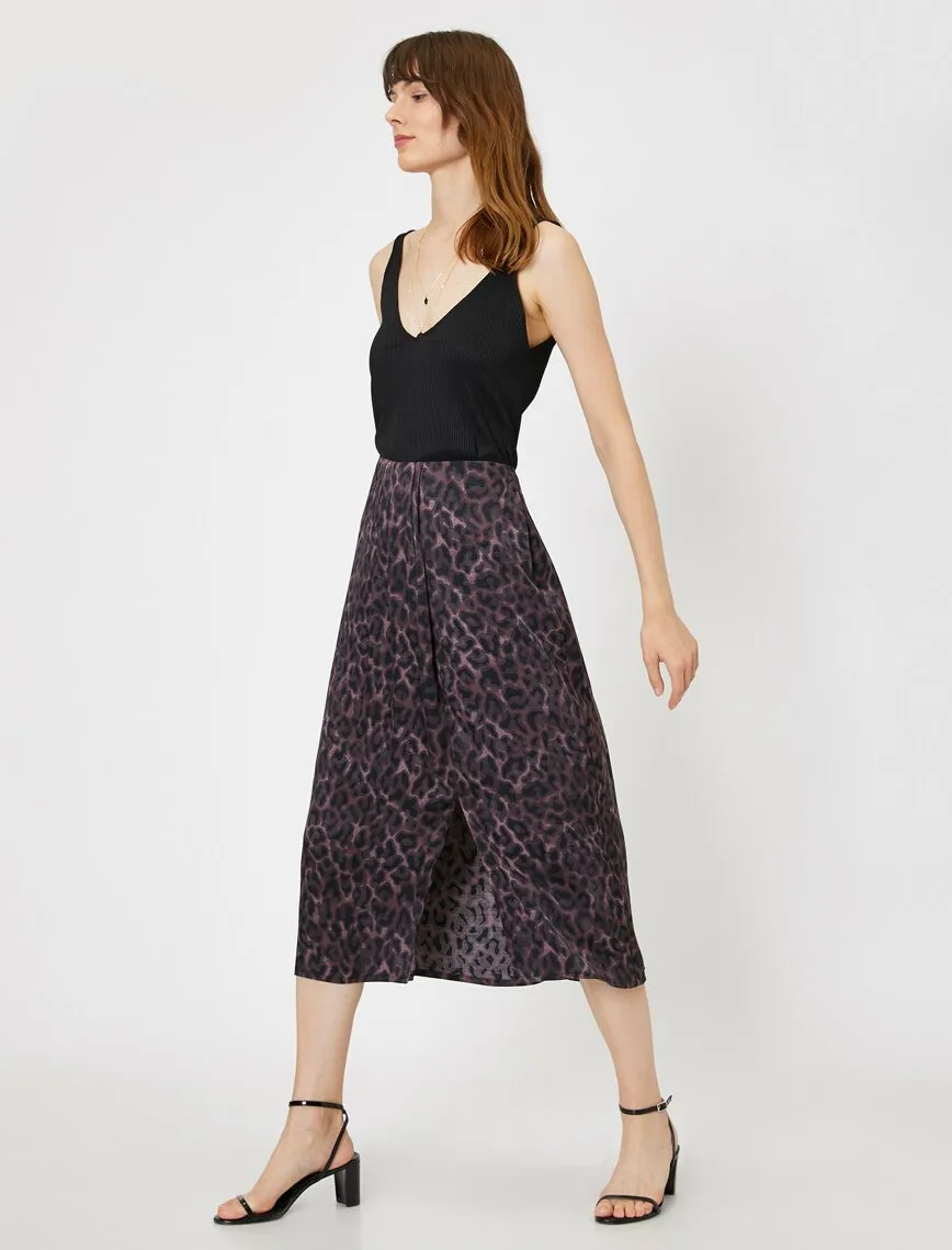 12212 Brown Leopard Patterned Midi Skirt