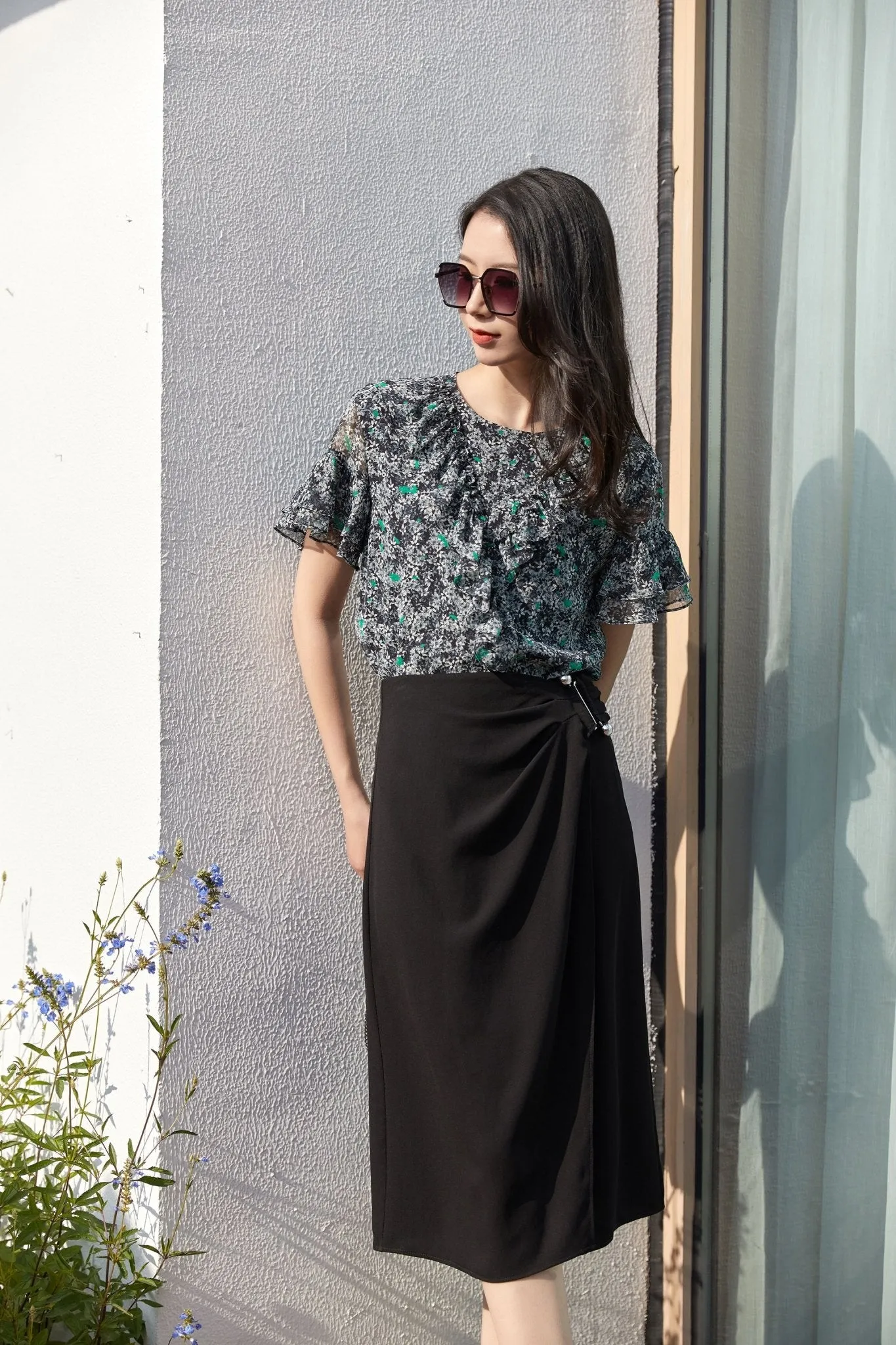 Black Midi Skirt High Waist Metal Buckle