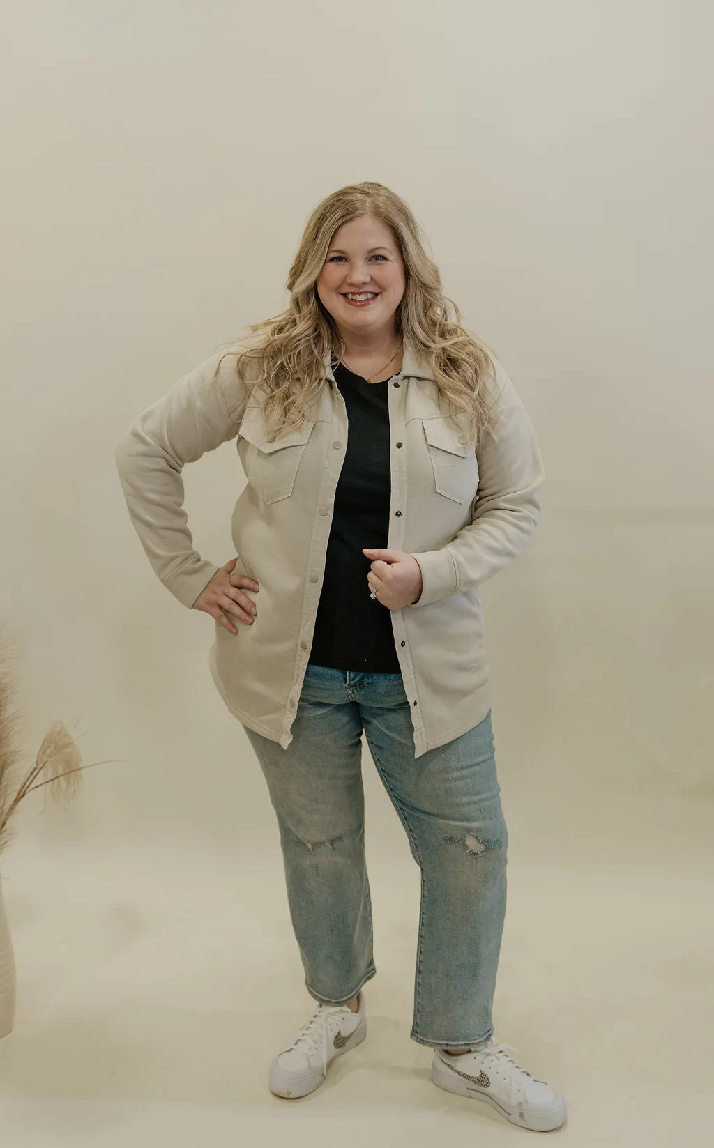 CALYN CURVY NATURAL BUTTON DOWN SHACKET