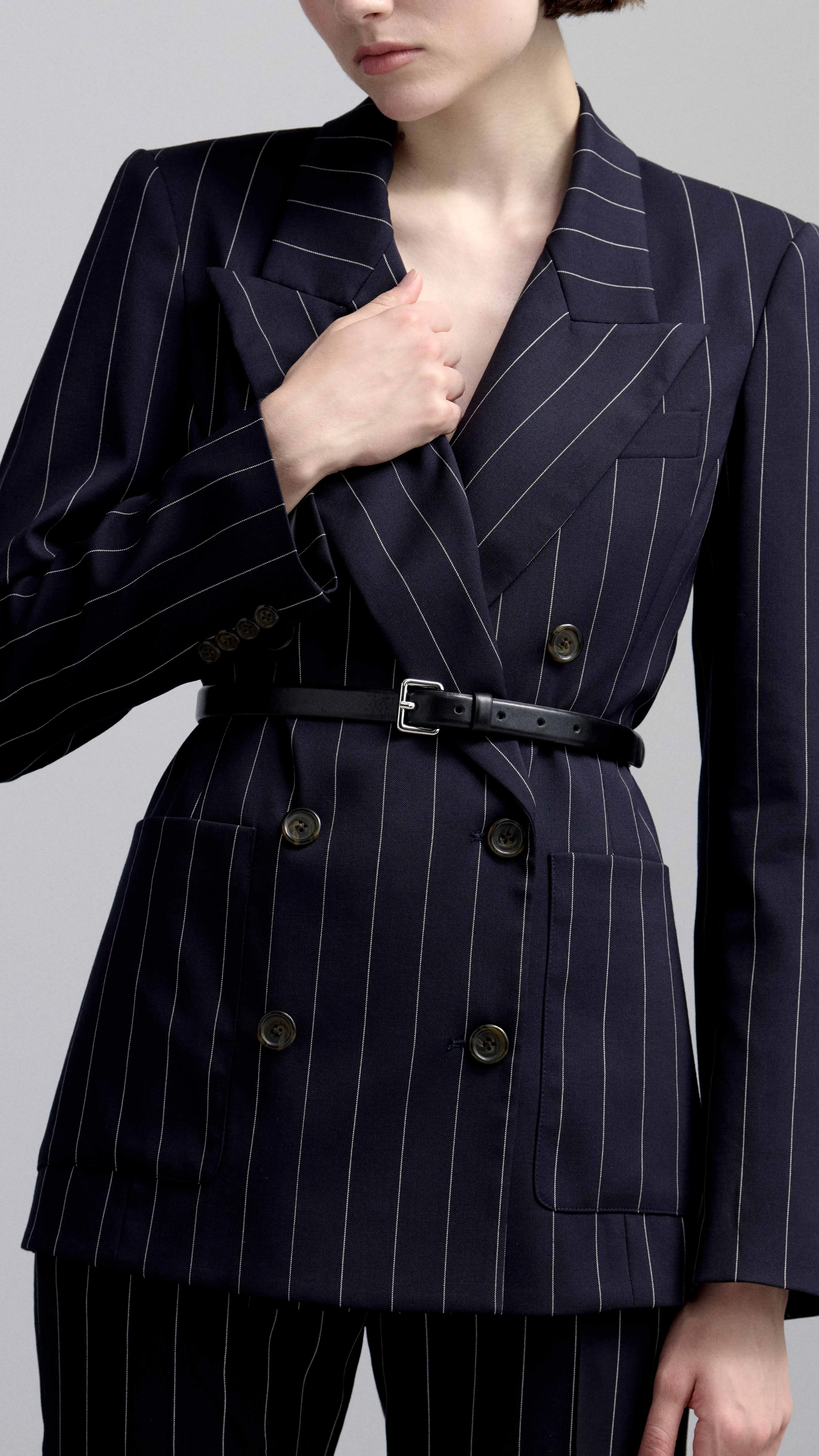 Chelsea Blazer in Stretch Wool | Navy Pinstripe