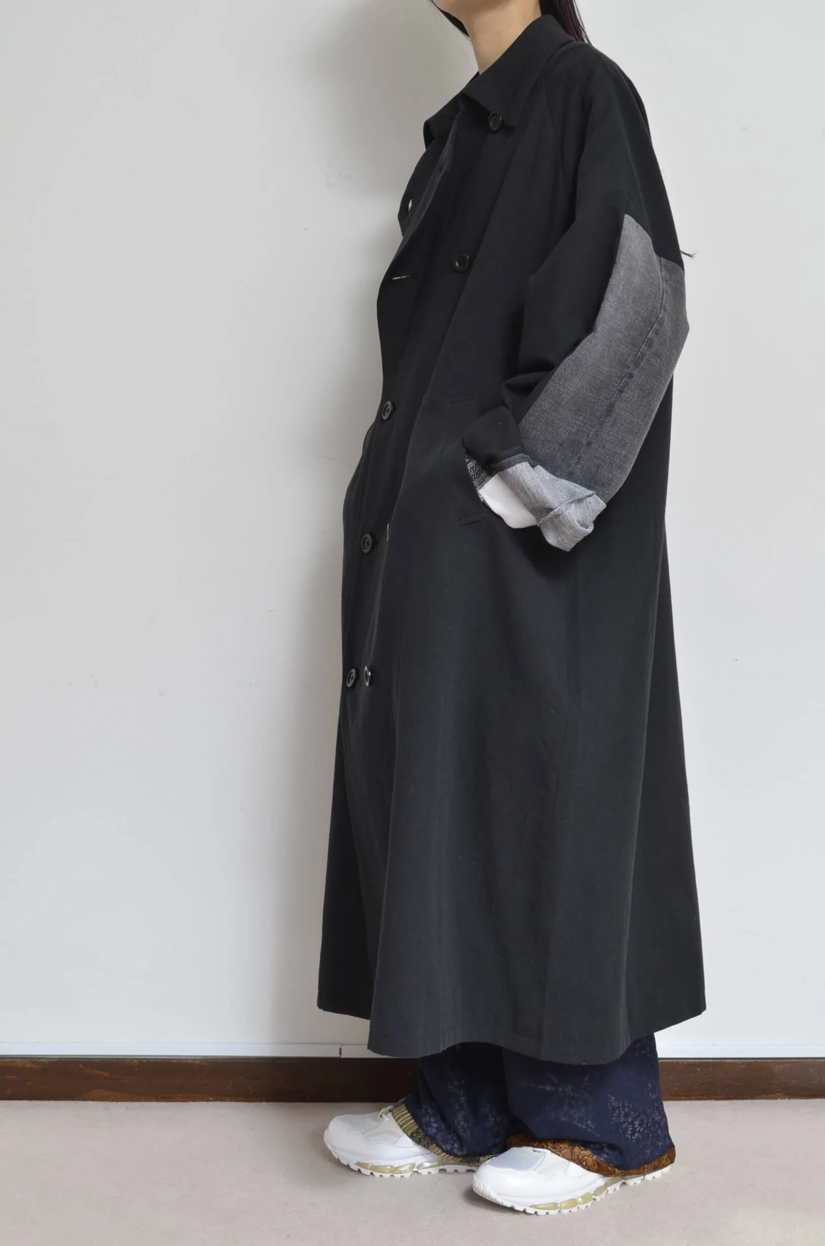 DENIM SLEEVE TRENCH COAT/BLK/02