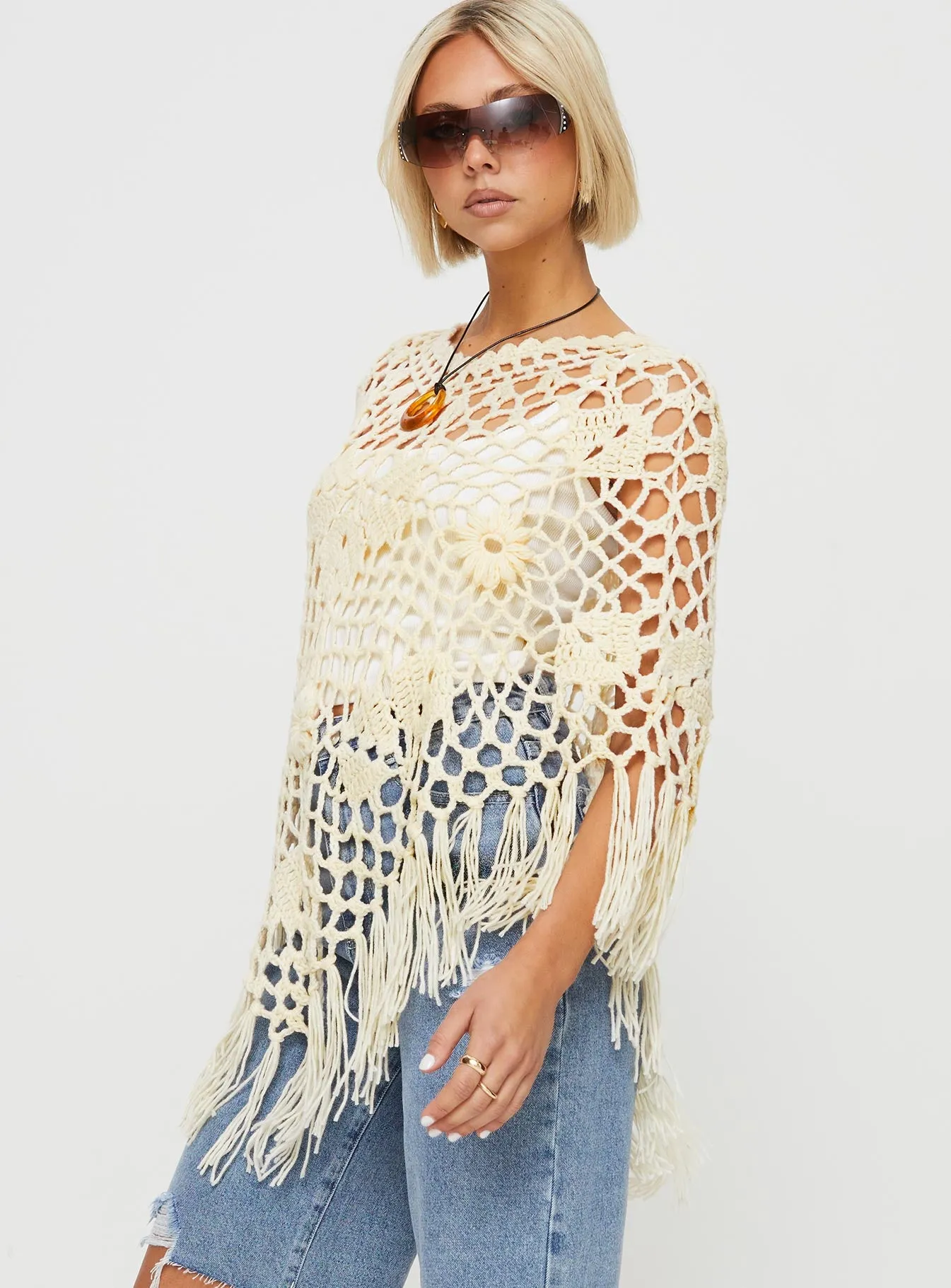 Joanes Crochet Poncho Beige