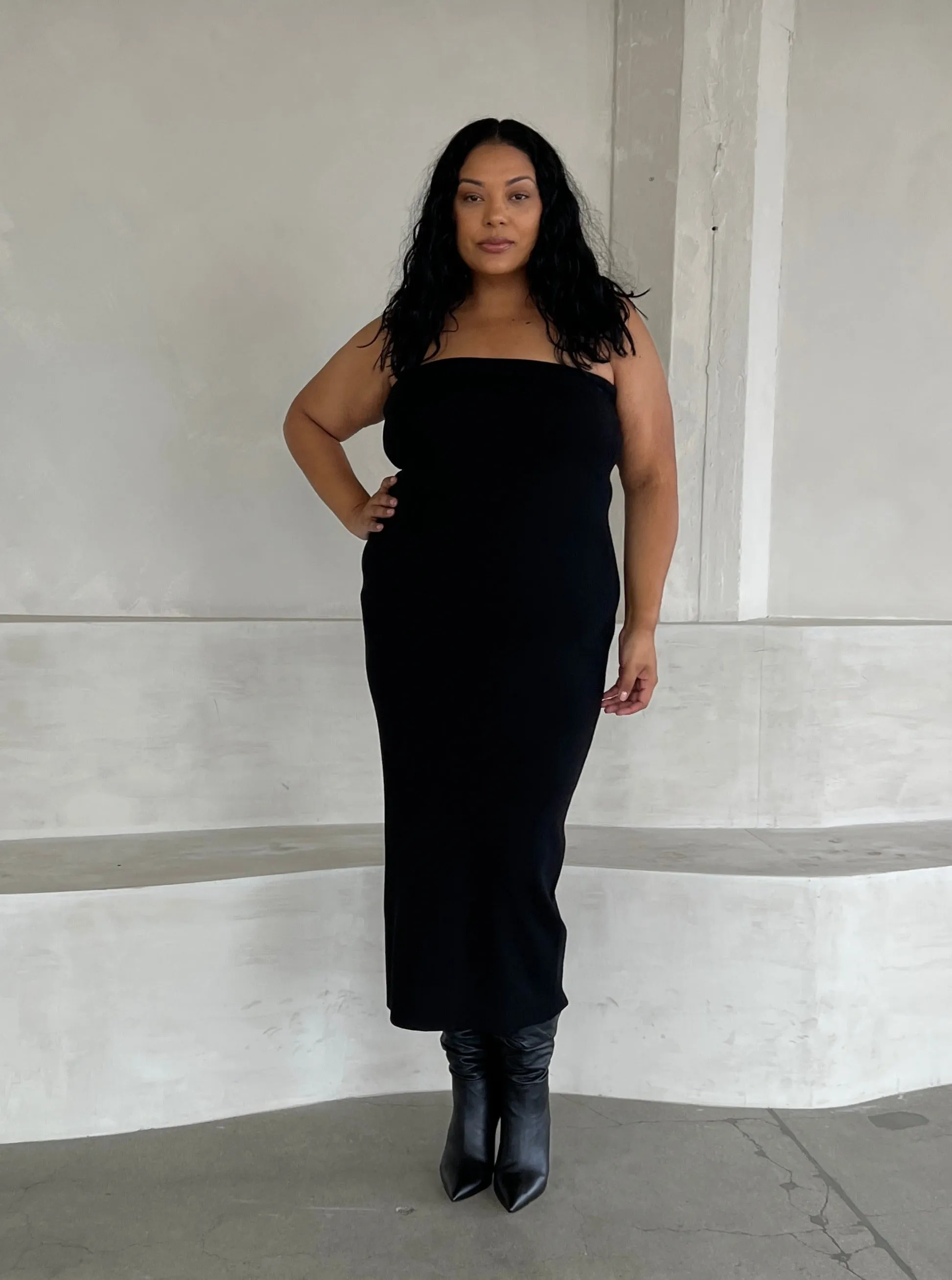 Plus Size Knit Tube Midi Dress