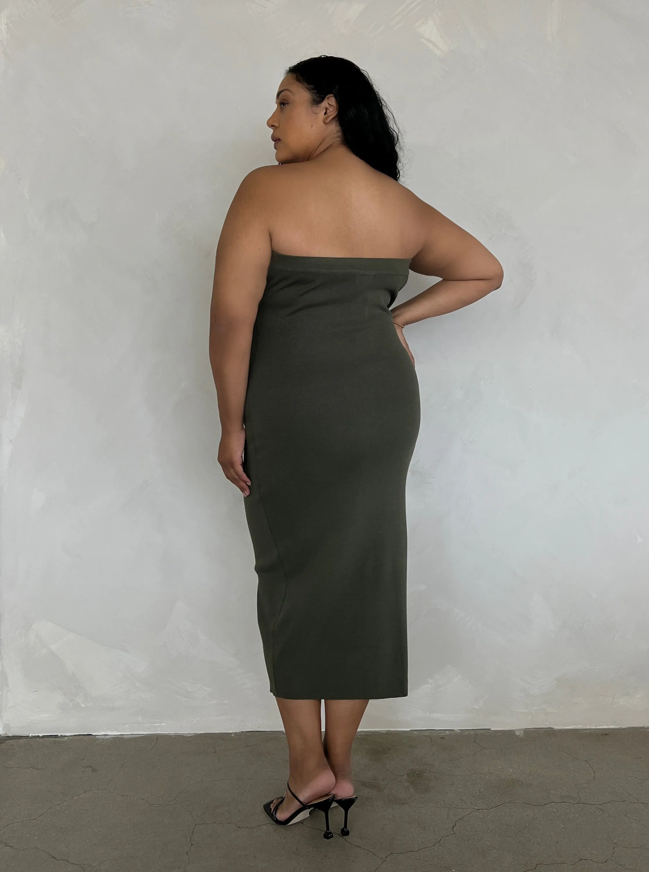 Plus Size Knit Tube Midi Dress