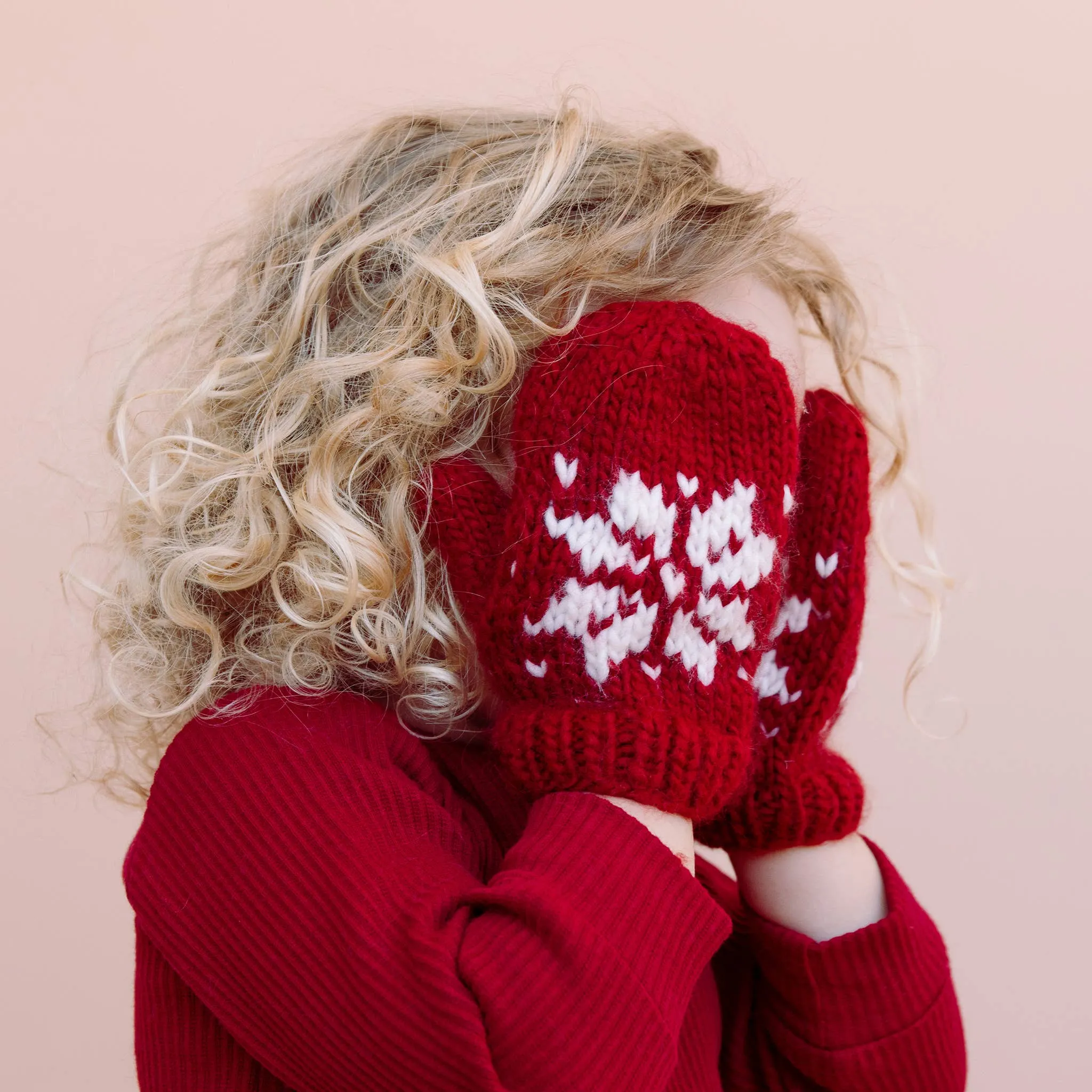 Snowflake Mittens, Red