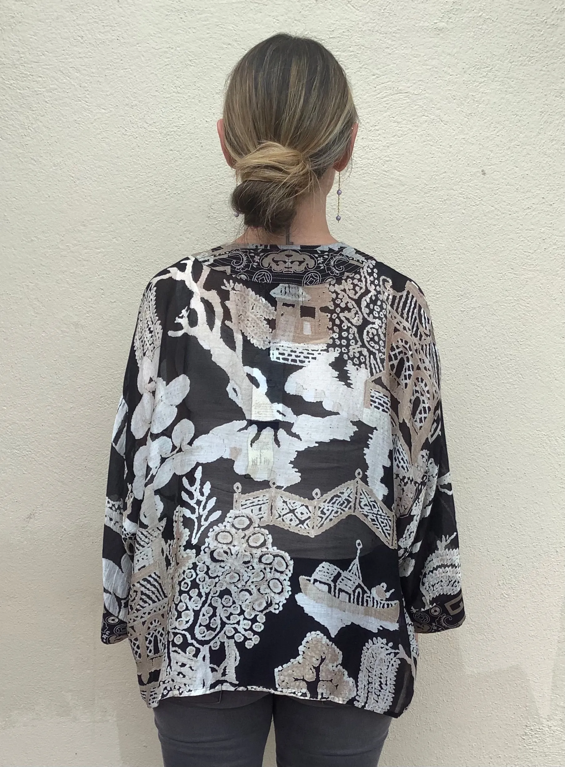 Sparrow Kimono